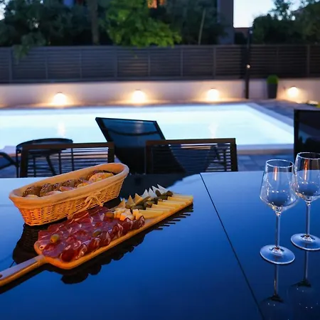 Todi With Private Heated Pool & Wellness Villa Zára