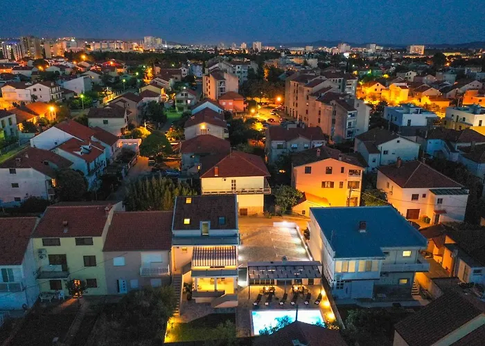 Todi וילה זאדאר