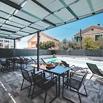 Todi With Private Heated Pool & Wellness Vila *
